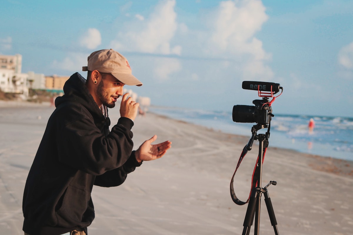 Influencer filming content