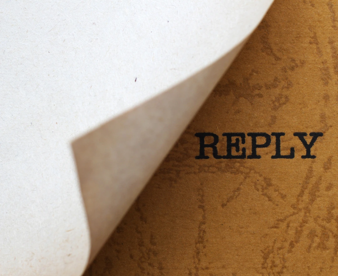 The Traditional Method: Manual Replies